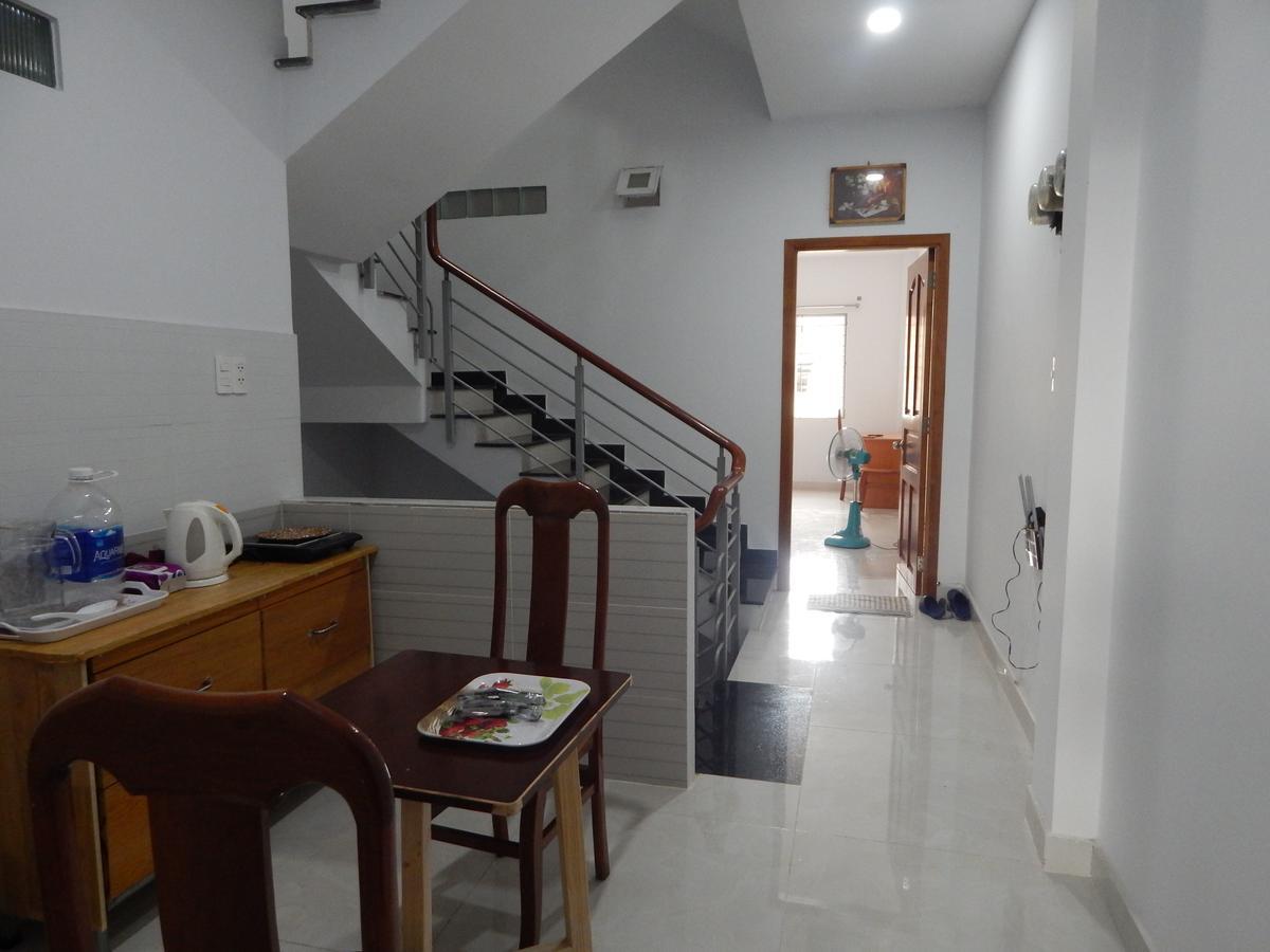 Homestay 37 Ad Хошимін Екстер'єр фото